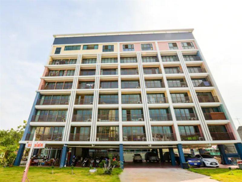 Super Oyo 458 Nakorn Siam Boutique Hotel Pattaya Exterior foto